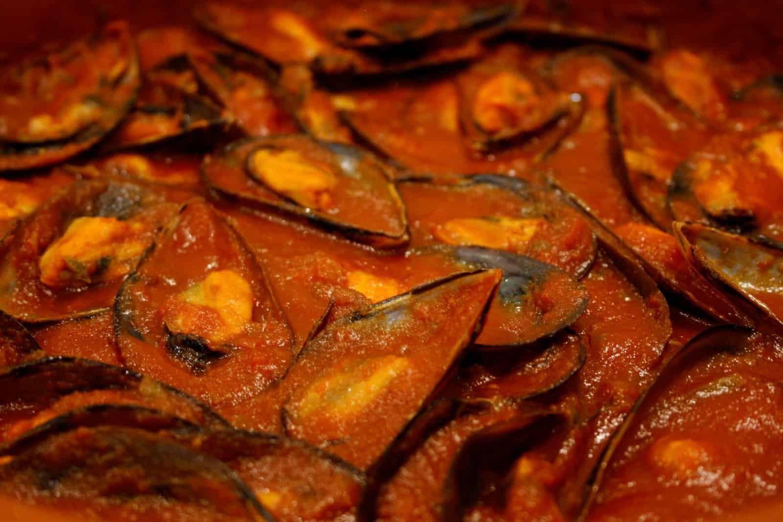 racion mejillones tomate alondegui bilbao scaled